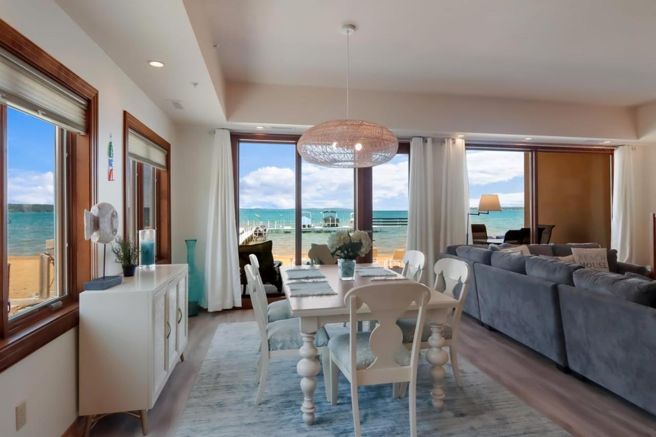 Sugar Beach Villa 1012 Luxury Waterfront Condo Traverse City Eksteriør bilde