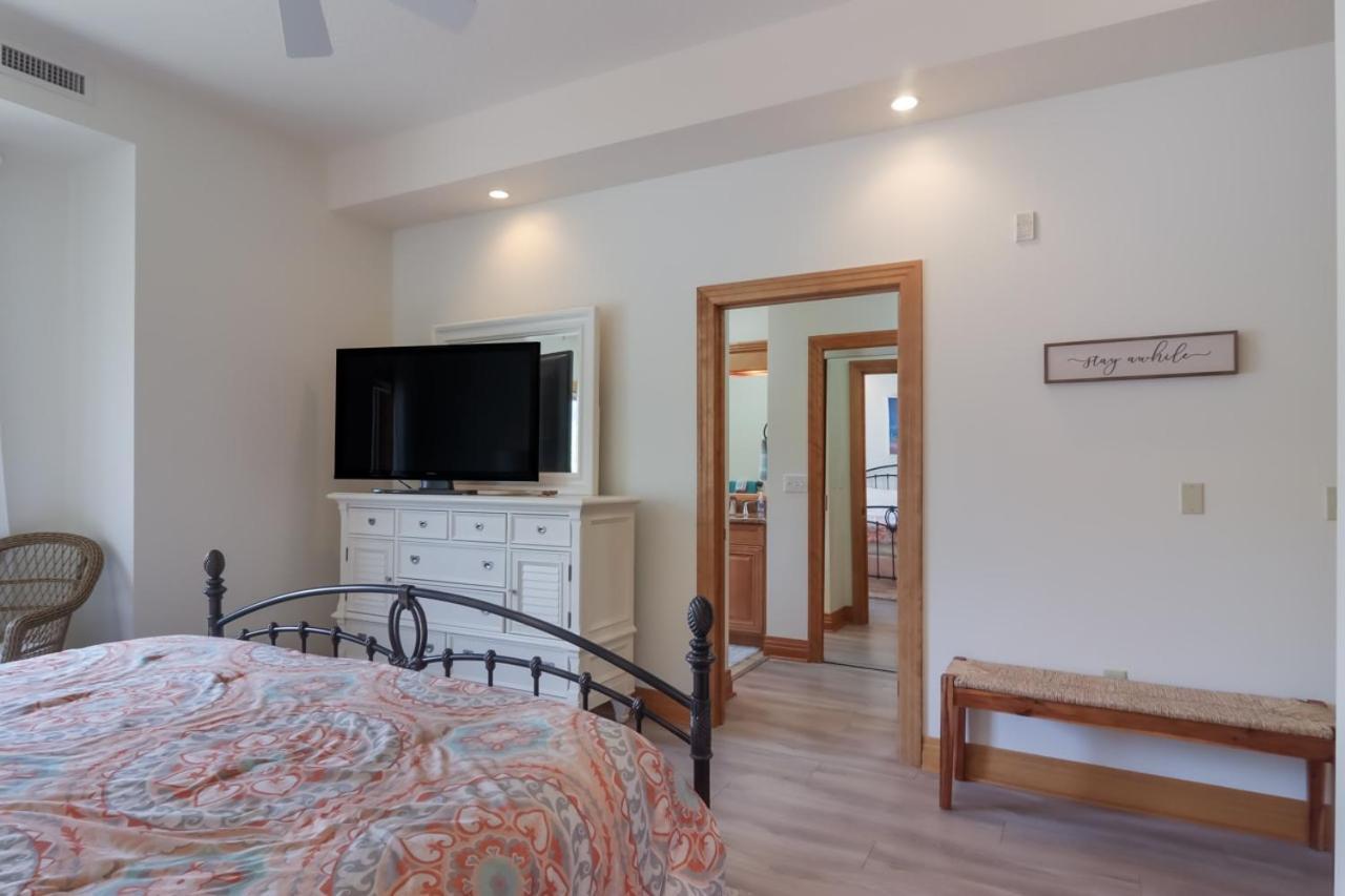 Sugar Beach Villa 1012 Luxury Waterfront Condo Traverse City Eksteriør bilde