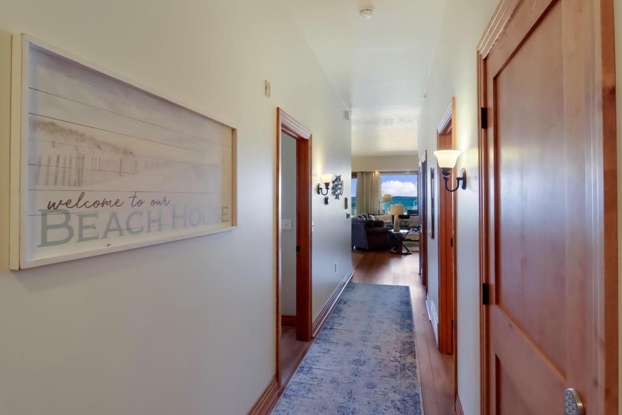 Sugar Beach Villa 1012 Luxury Waterfront Condo Traverse City Eksteriør bilde